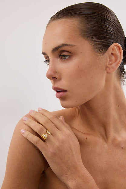 AMBER SCEATS PLUMERIA RING