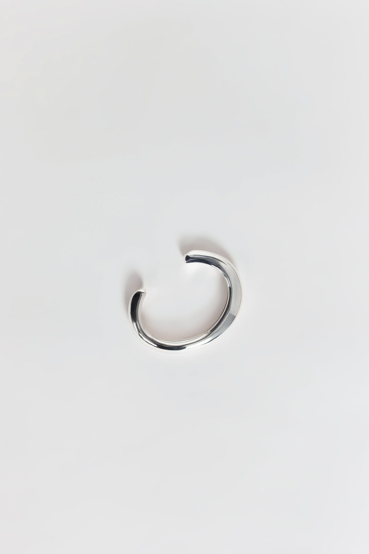 MÉGA CLASSIC SILVER CUFF BRACELET