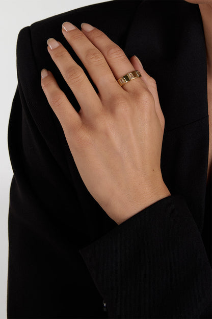 MÉGA CHAMBERS GOLD RING