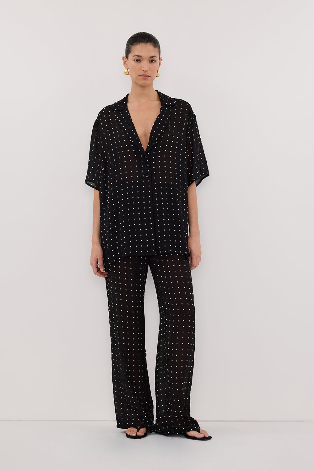 VANESSA BLACK OVERSIZED SHORT SLEEVE RESORT SHIRT