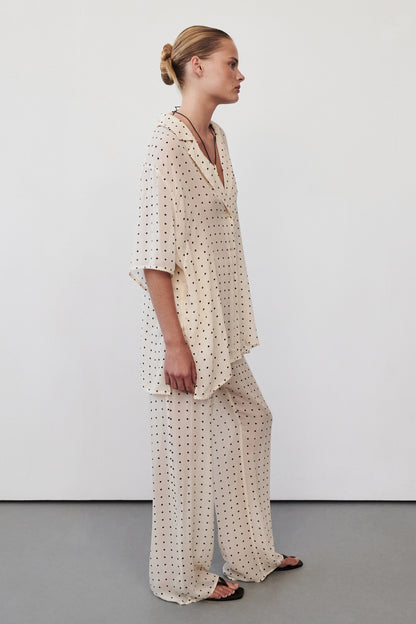 VANESSA SANDSTONE OVERSIZED SHORT SLEEVE RESORT SHIRT