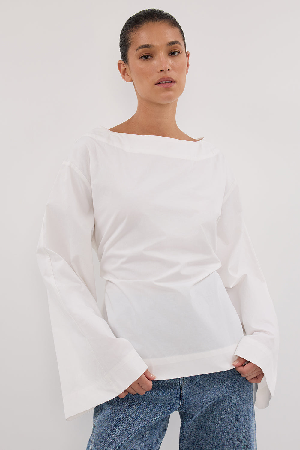 IVY WHITE LONG SLEEVE TOP