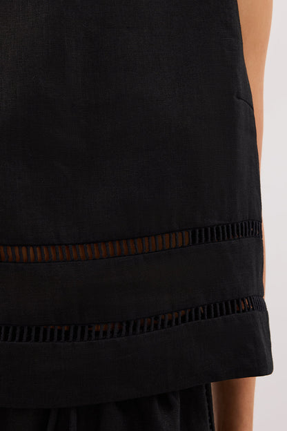 LINDSAY BLACK LINEN BOXY TOP