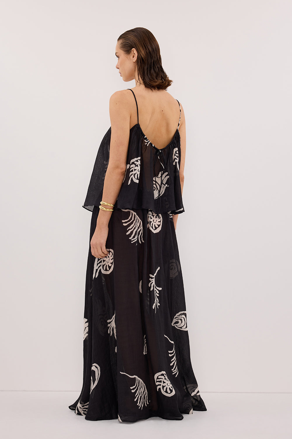 POSITANO BLACK SLEEVELESS RAMIE TOP