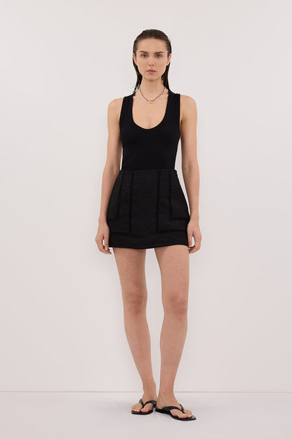 LINDSAY BLACK LINEN SKORT