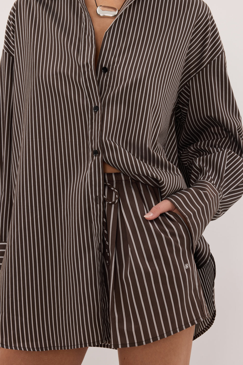 SABLE BITTER CHOC SILK BLEND SHORT