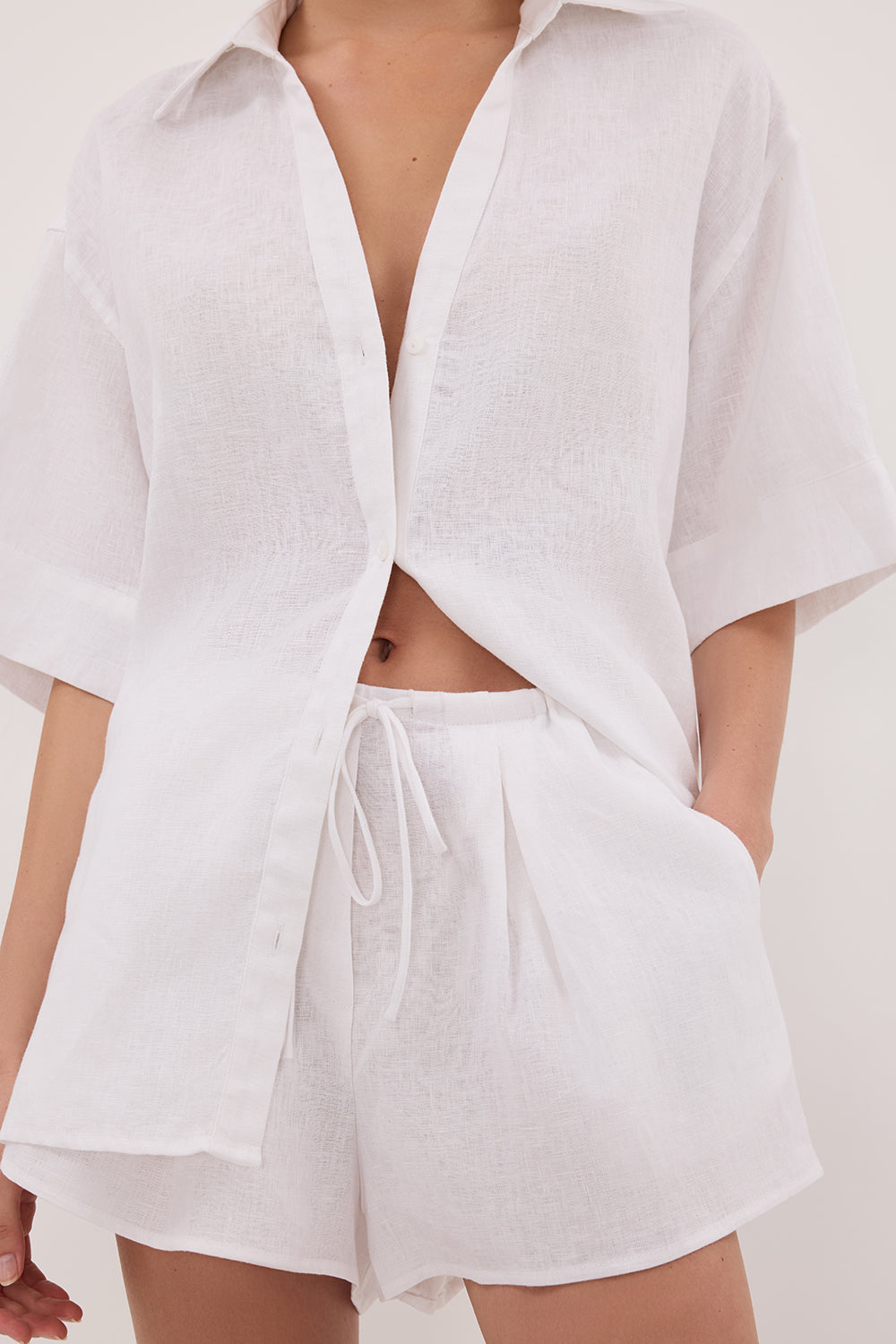 HELENA WHITE LINEN SHORT