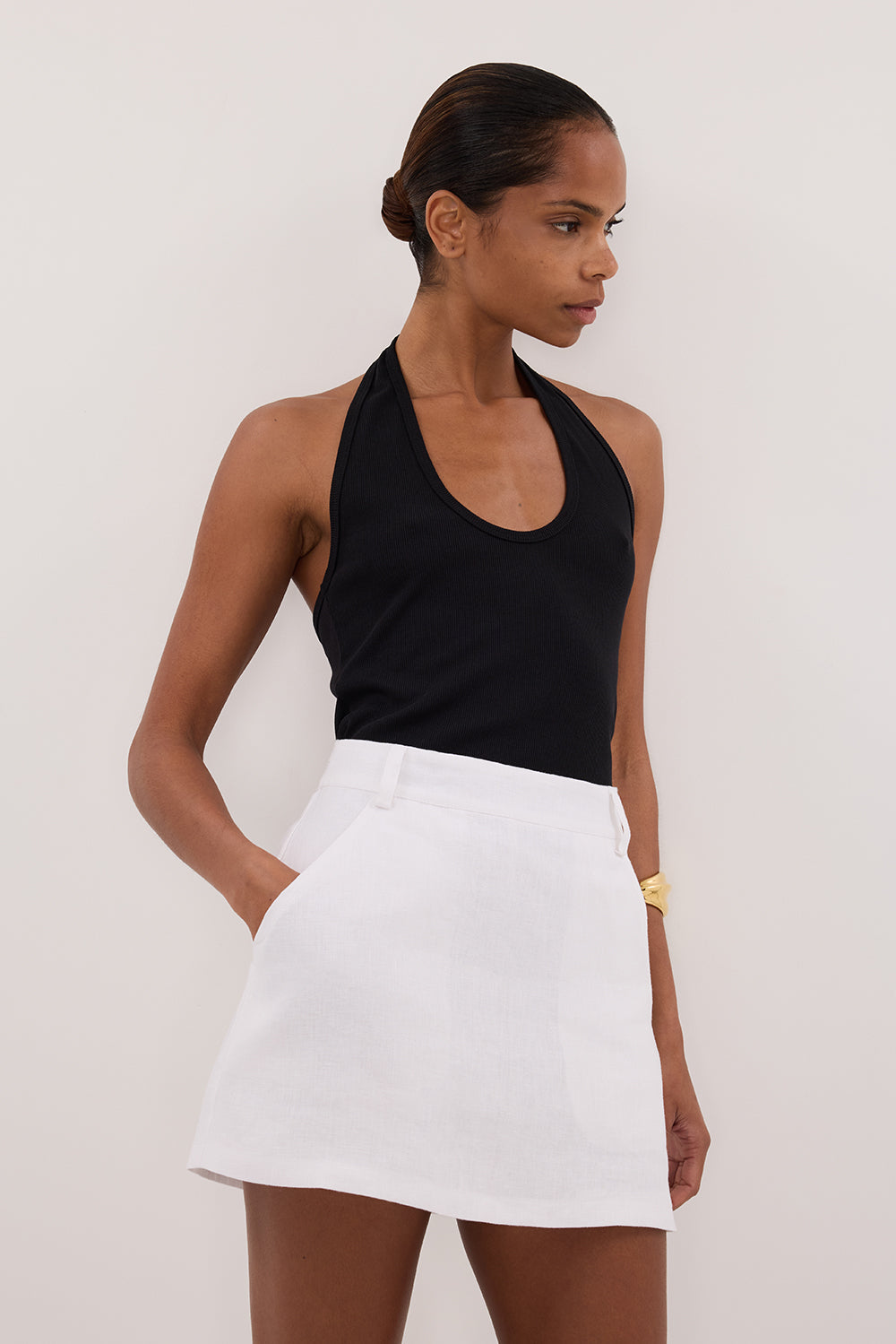 EVIE WHITE LINEN SKORT