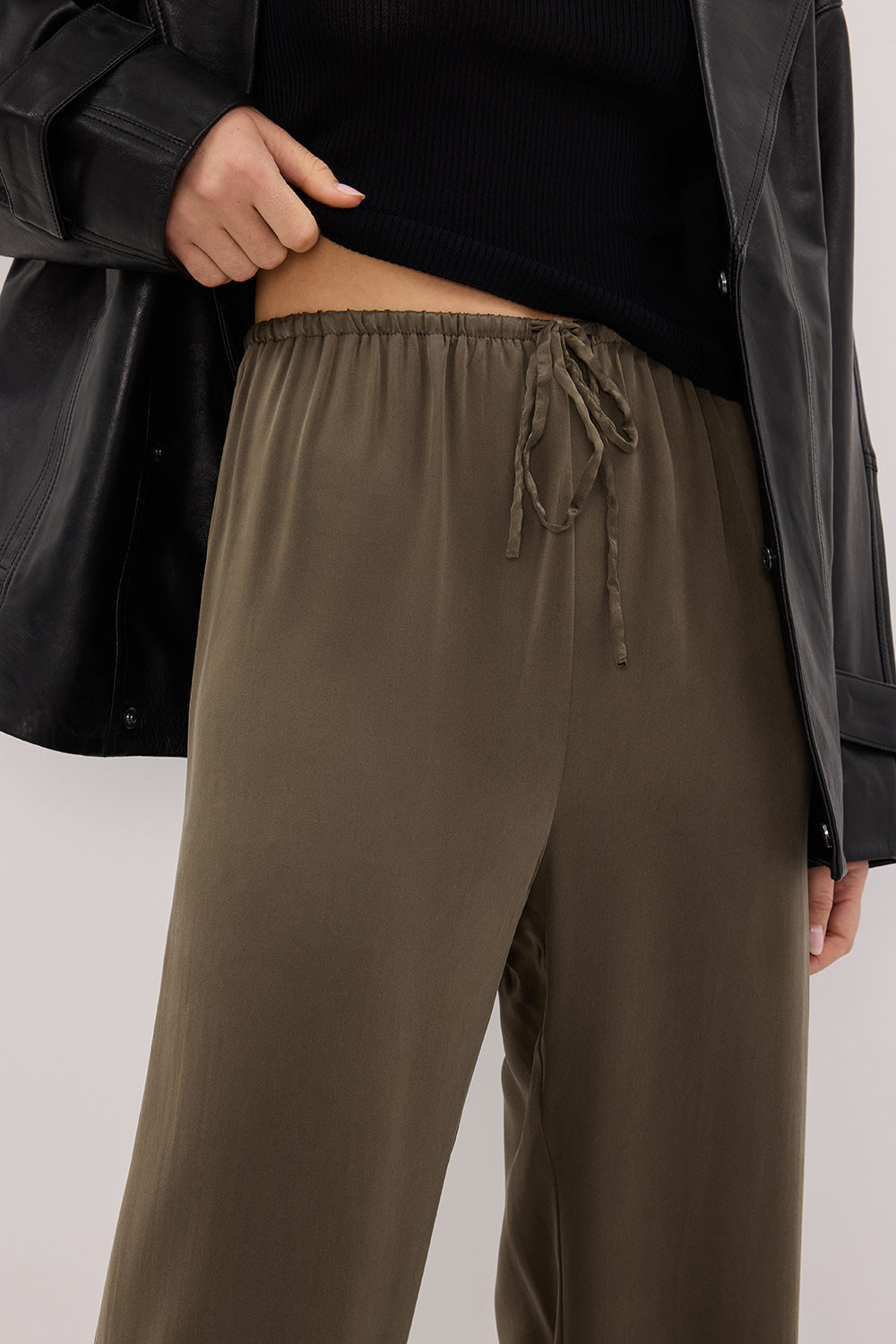 PERCY OLIVE SILK PANT