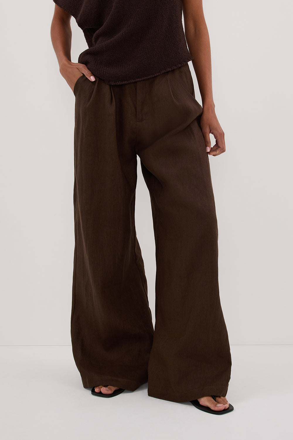 HOLDEN BITTER CHOC LINEN PANT