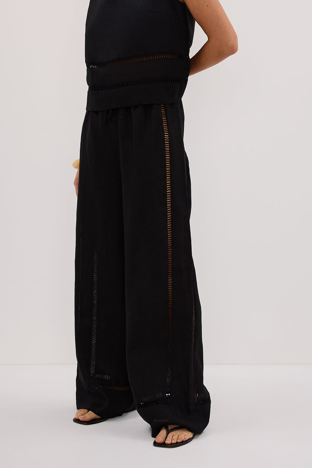 LINDSAY BLACK LINEN PANT