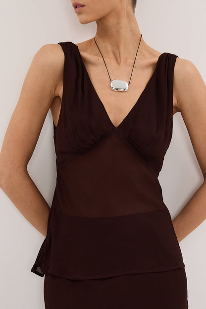 JORJA DARK CHOC SLEEVELESS V NECK TOP