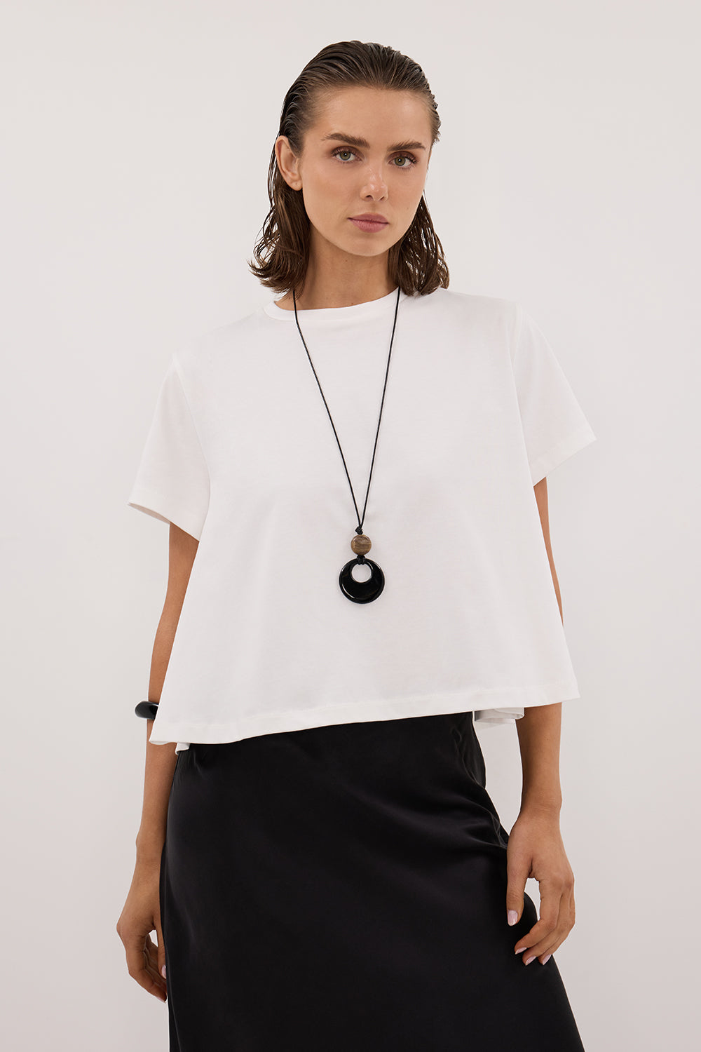 TATUM WHITE SHORT COTTON SLEEVE TEE