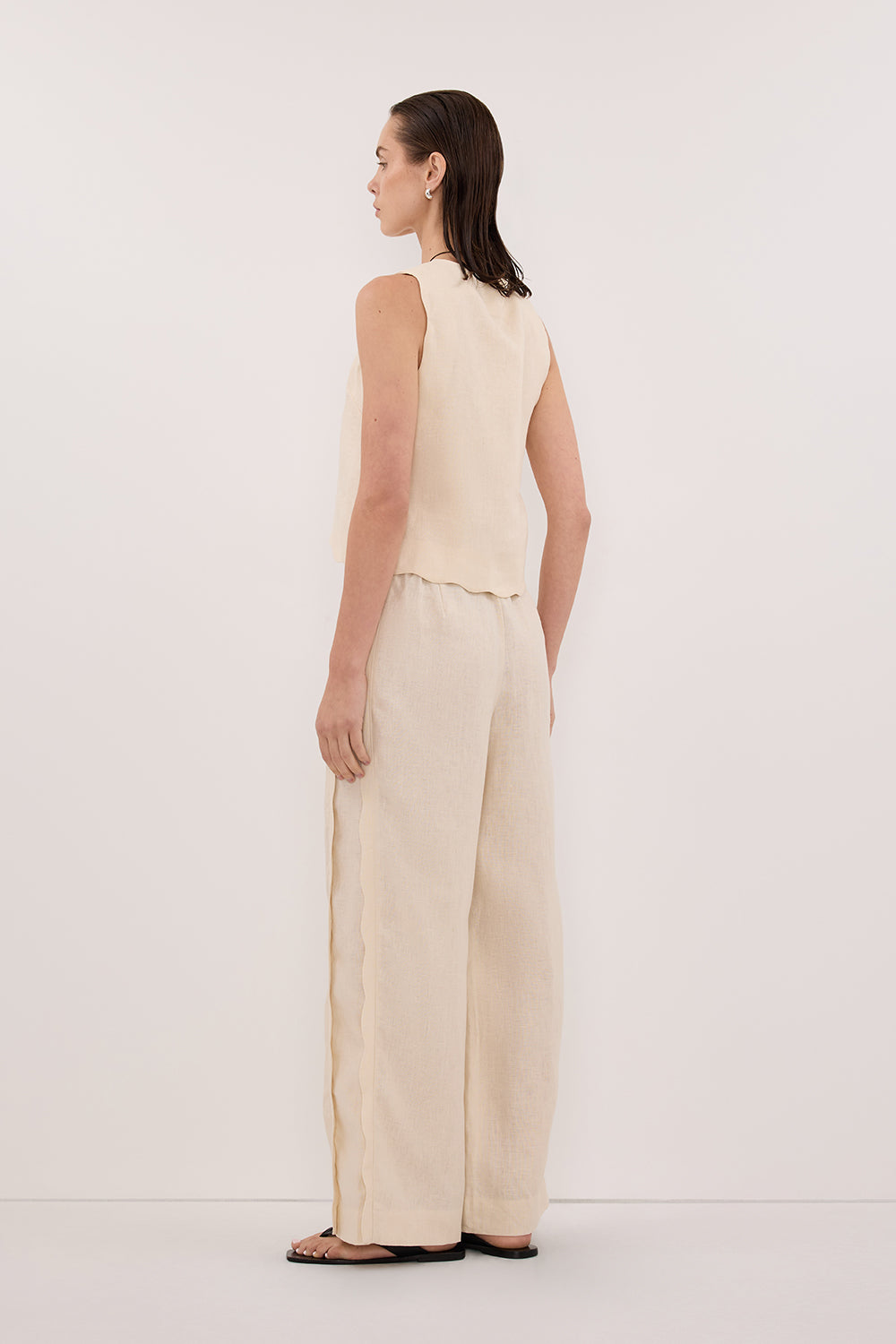 LELA SANDSTONE SLEEVELESS LINEN VEST TOP