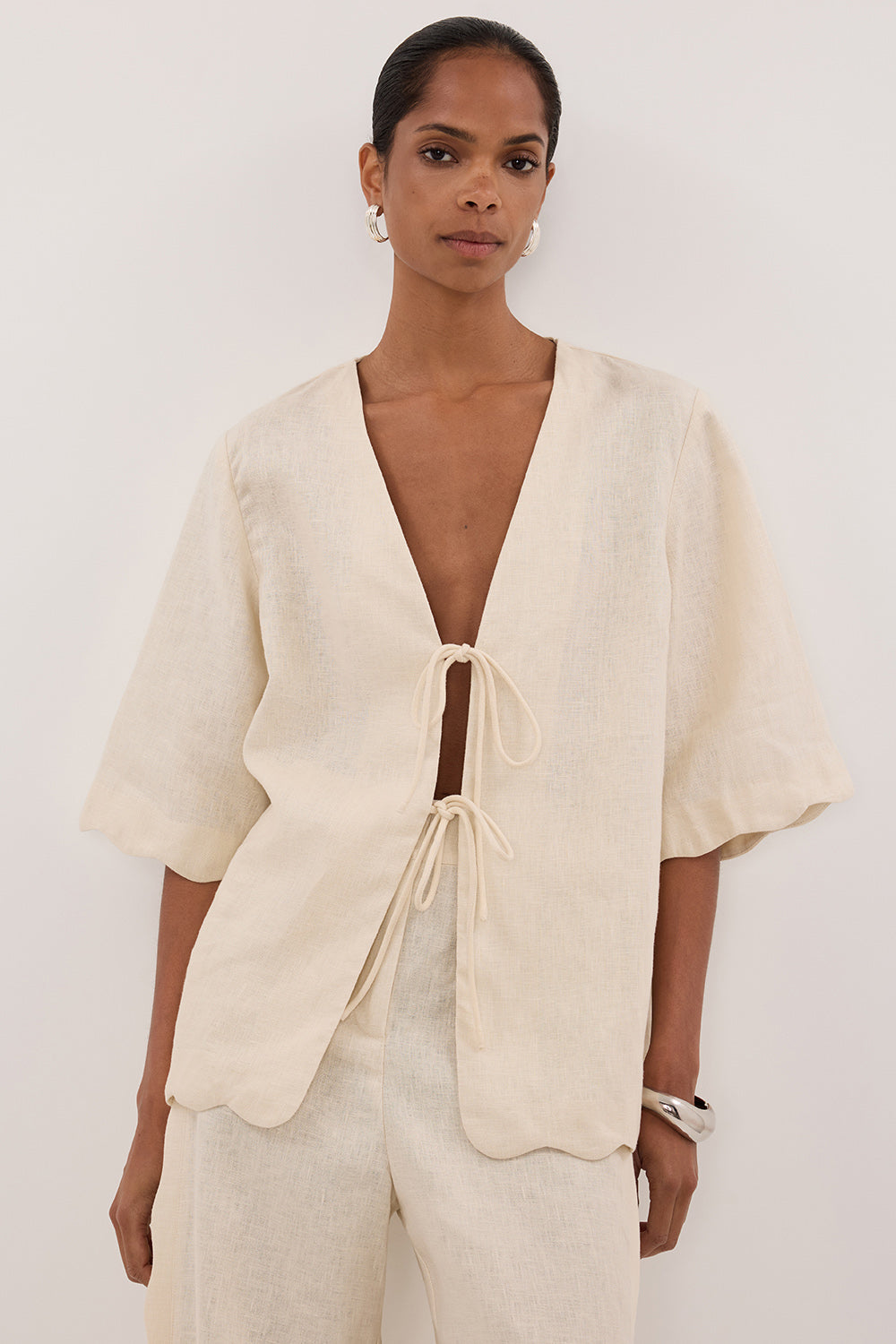 LELA SANDSTONE SHORT SLEEVE LINEN SHIRT