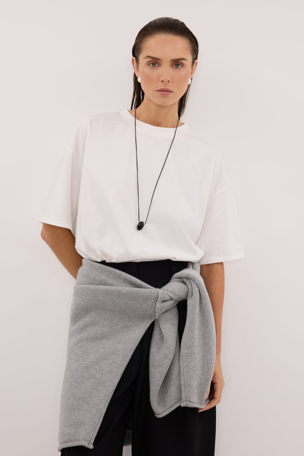 TYRA WHITE BOYFRIEND TEE