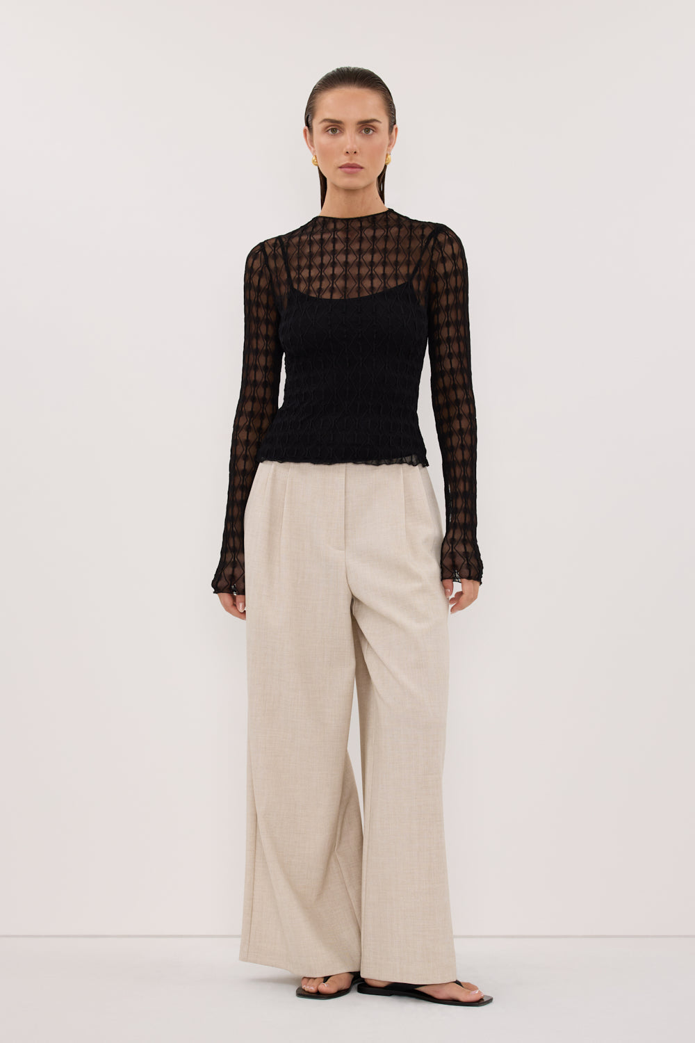 LEIA BLACK LONG SLEEVE LACE KNIT TOP