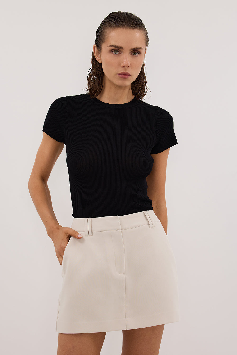 CHELSEA BONE TAILORED SKORT