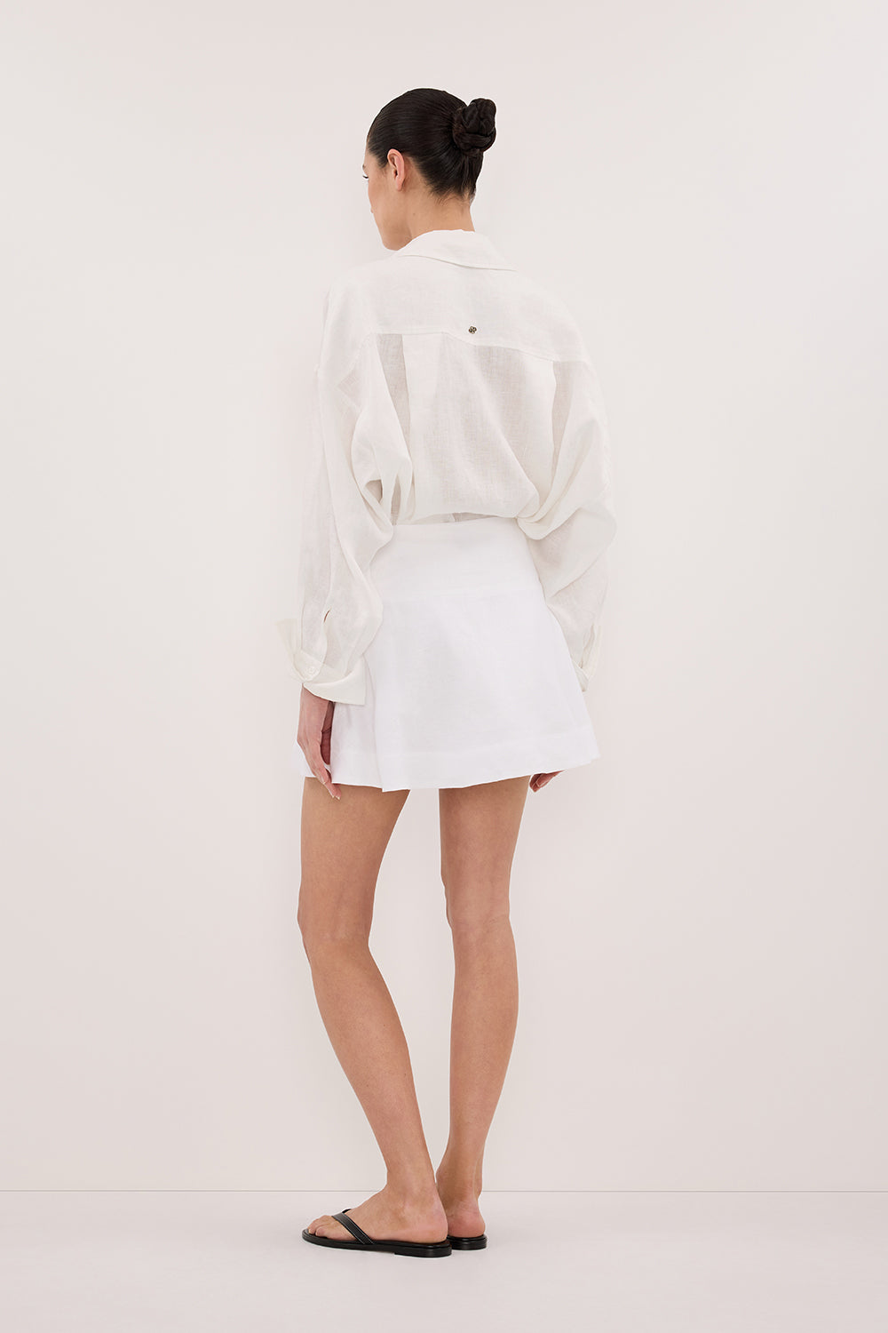 ALEA WHITE LINEN FLOUNCE MINI SKIRT