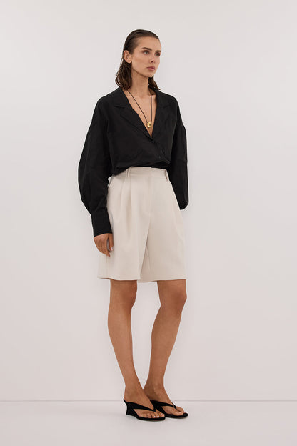 CHELSEA BONE BERMUDA SHORT