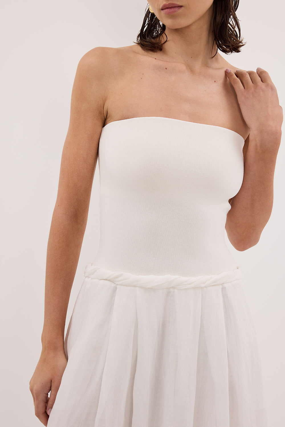 COCO WHITE STRAPLESS HYRBID MIDI DRESS