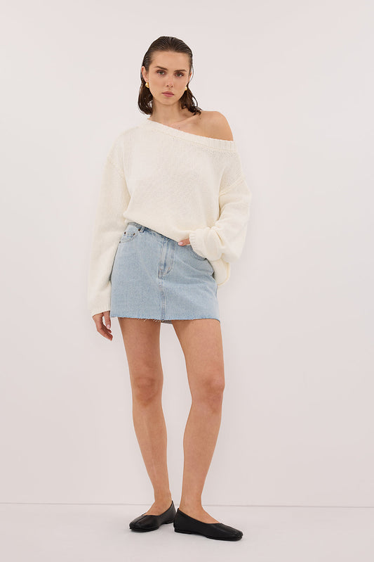 DANA LIGHT RINSE DENIM MINI SKIRT
