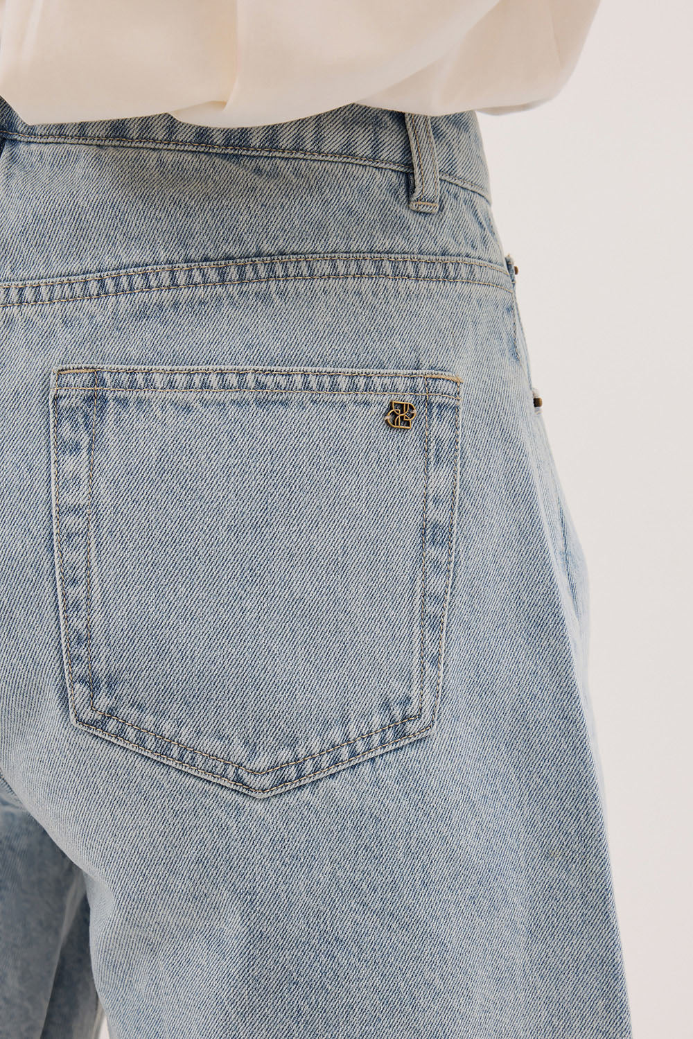 MARLEY LIGHT RINSE DENIM SHORT