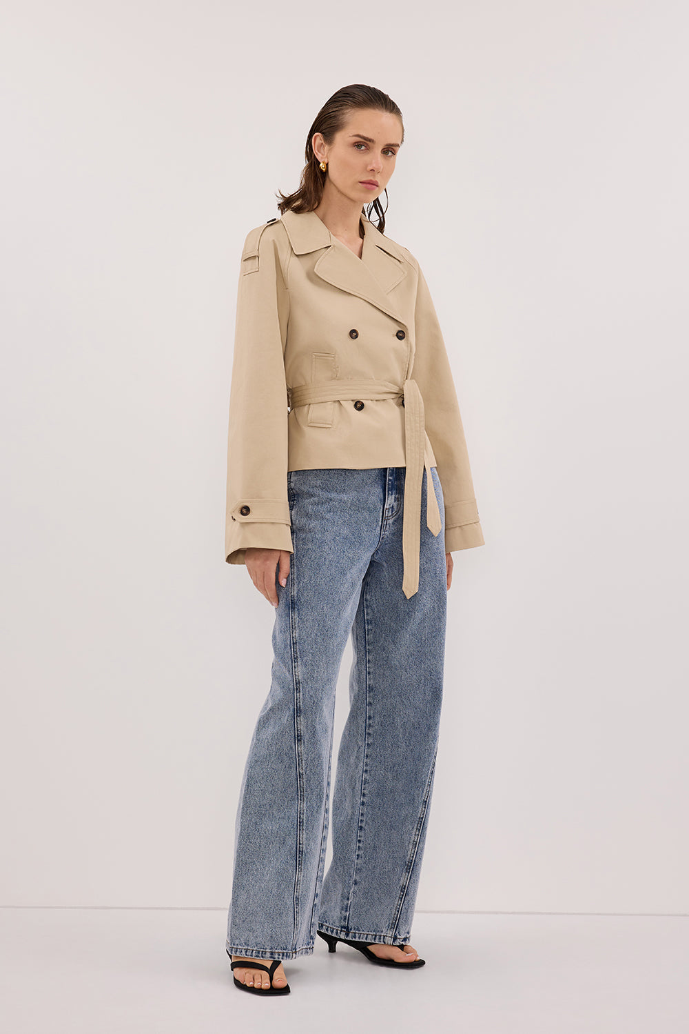 CARSON MID BLUE WIDE LEG JEAN