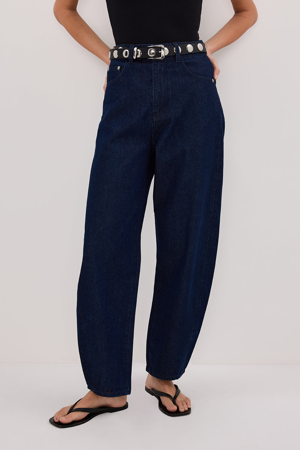 CALEB INDIGO BARREL LEG JEAN