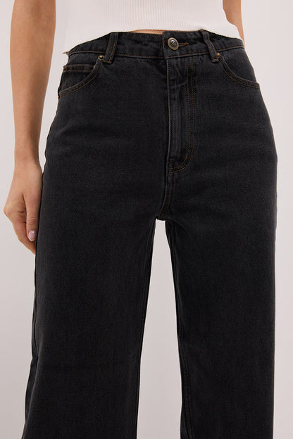 WESTIN BLACK RINSE STRAIGHT JEAN