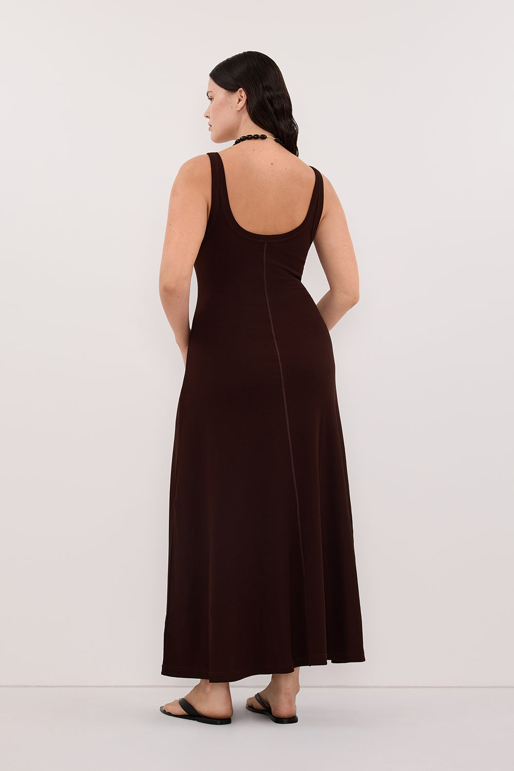 PHOEBE BURNT CHOC SLEEVELESS SCOOP NECK MIDI DRESS