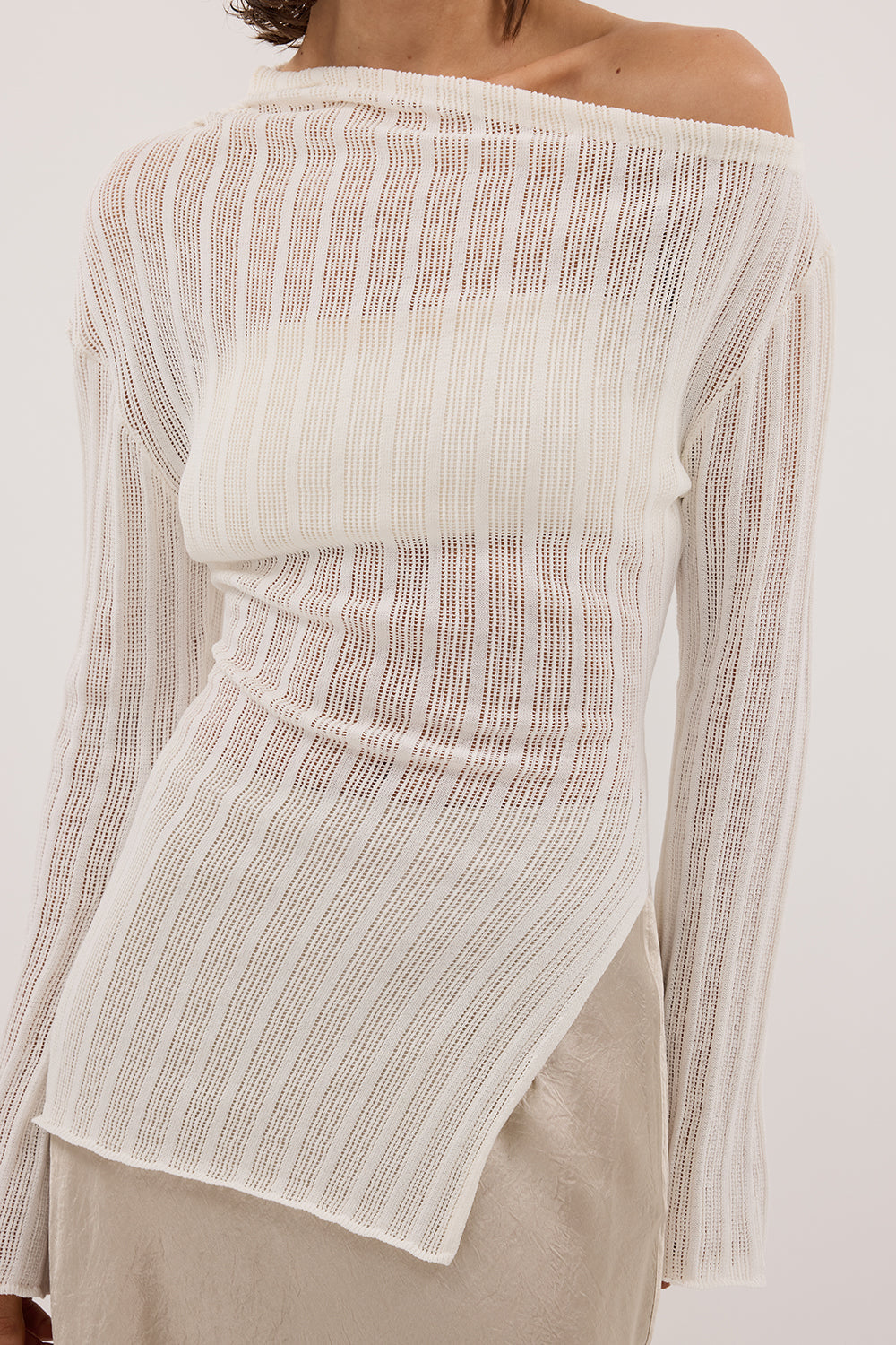 BOWIE IVORY LONG SLEEVE KNIT TOP