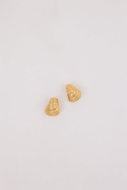 HEAVEN MAYHEM SHELL EARRING GOLD