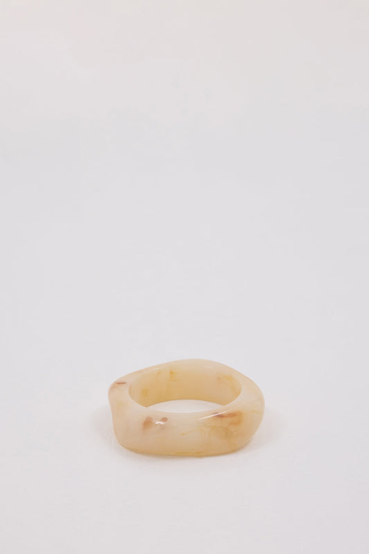 NOAH THE LABEL CREAM RESIN BANGLE