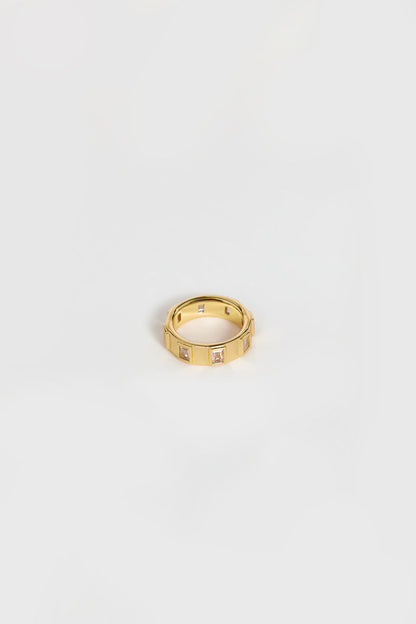 MÉGA CHAMBERS GOLD RING