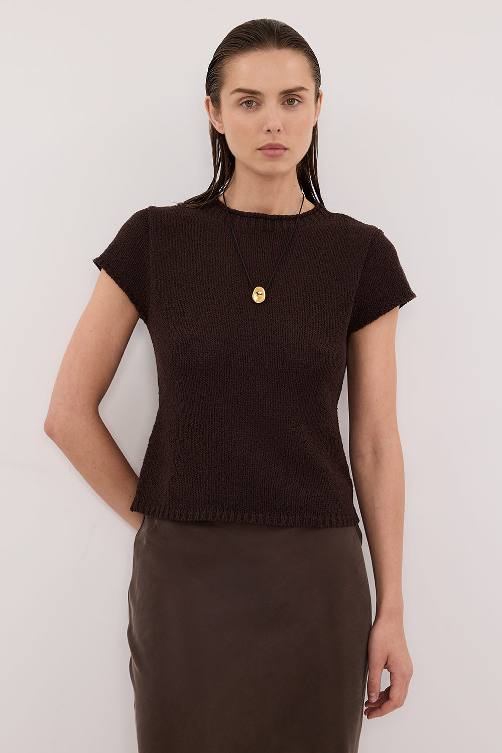 LEO CHOC KNIT TOP