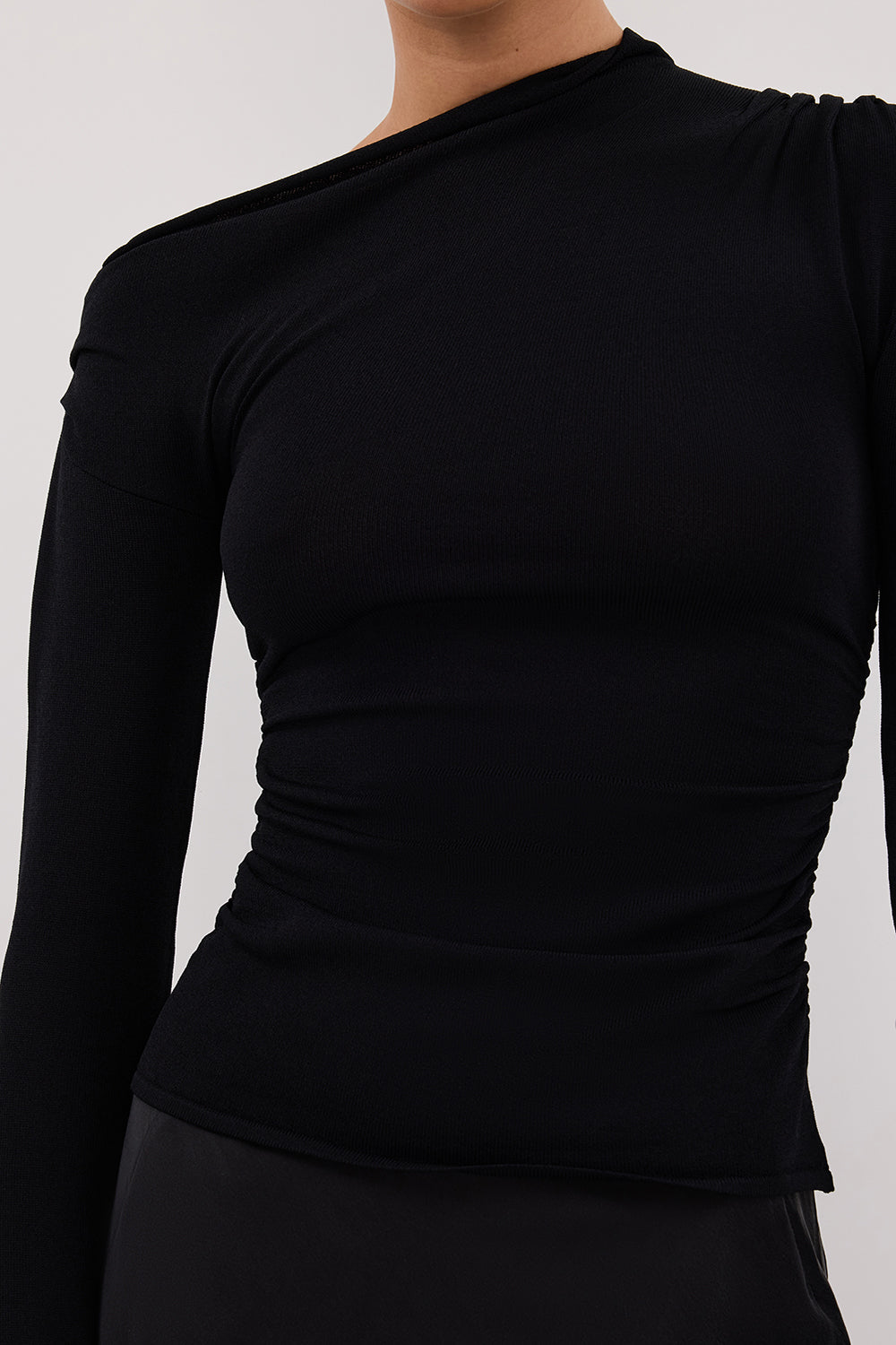 ARIEL BLACK LONG SLEEVE KNIT TOP