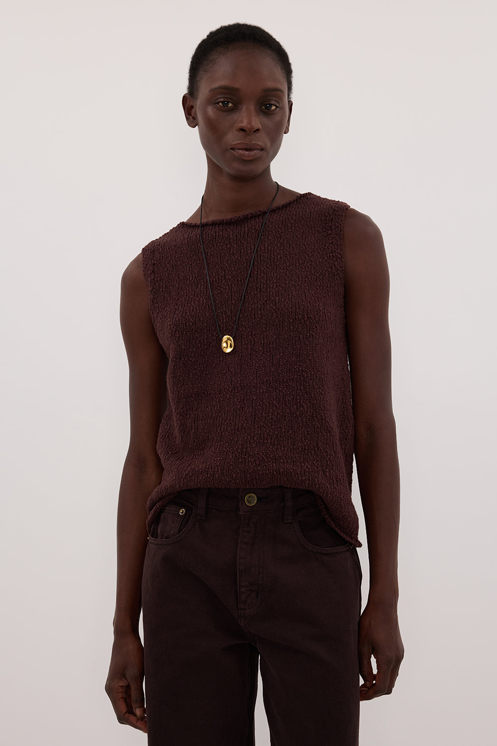 DINA CHOC SLEEVELESS KNIT TOP