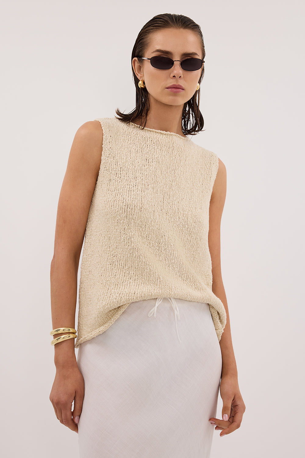 DINA NATURAL SLEEVELESS KNIT TOP