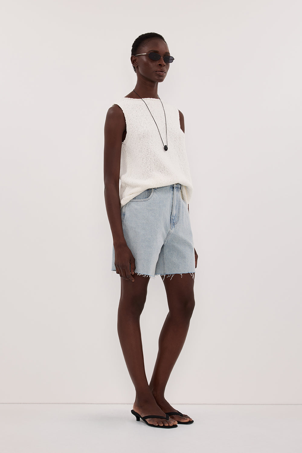 DINA OFF WHITE SLEEVELESS KNIT TOP