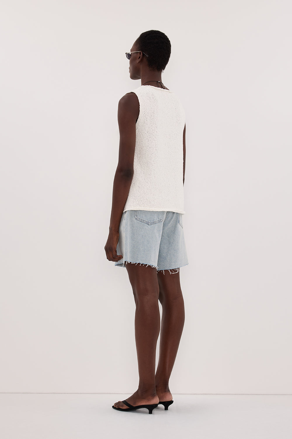 DINA OFF WHITE SLEEVELESS KNIT TOP