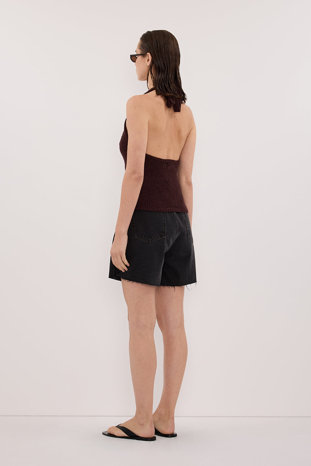 DINA CHOC SLEEVELESS HALTER KNIT TOP