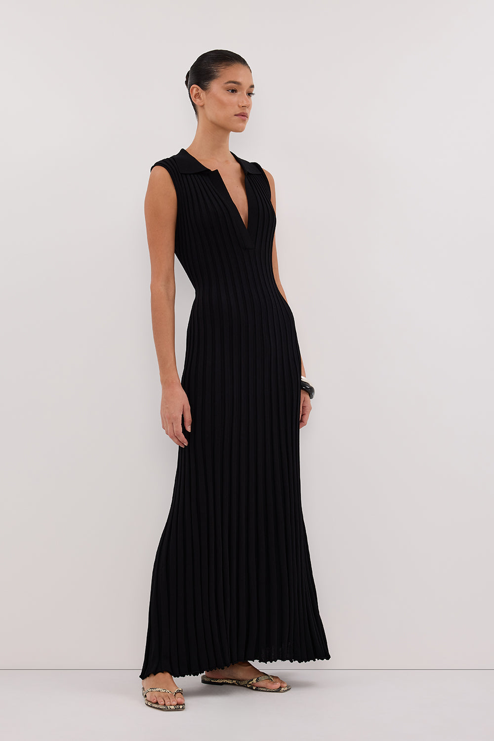 HAL BLACK SLEEVELESS KNIT MAXI DRESS
